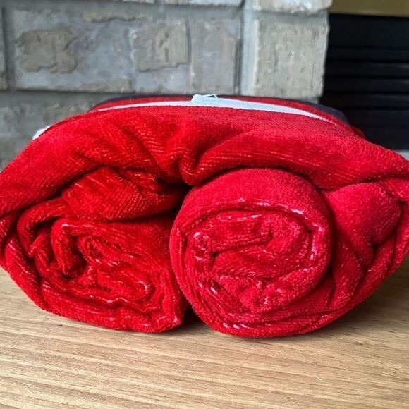 The Big One Kids Santa Hooded Bath Wrap - Red and White - Picture 5 of 7